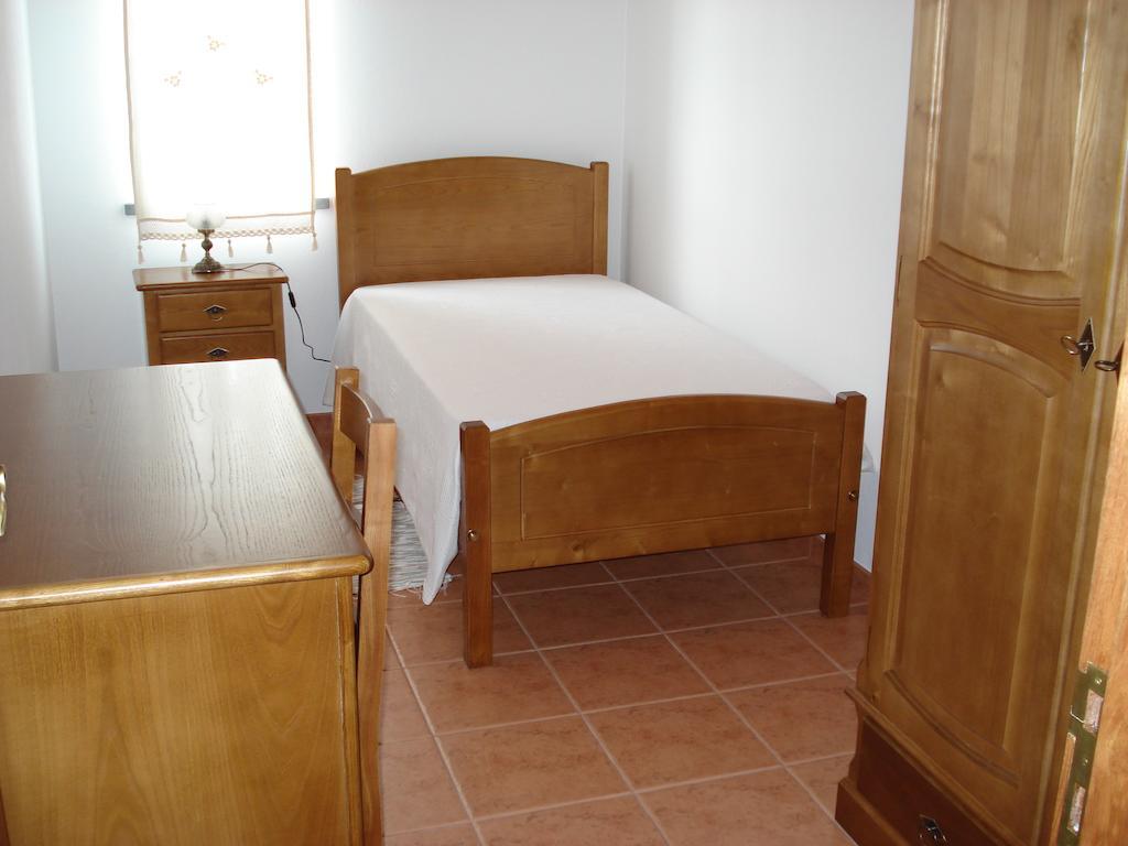 Casa Do Avo Faidoca Villa Calheta de Nesquim Room photo