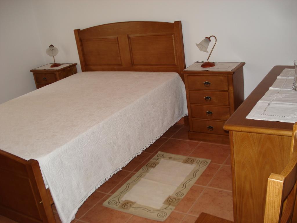 Casa Do Avo Faidoca Villa Calheta de Nesquim Room photo