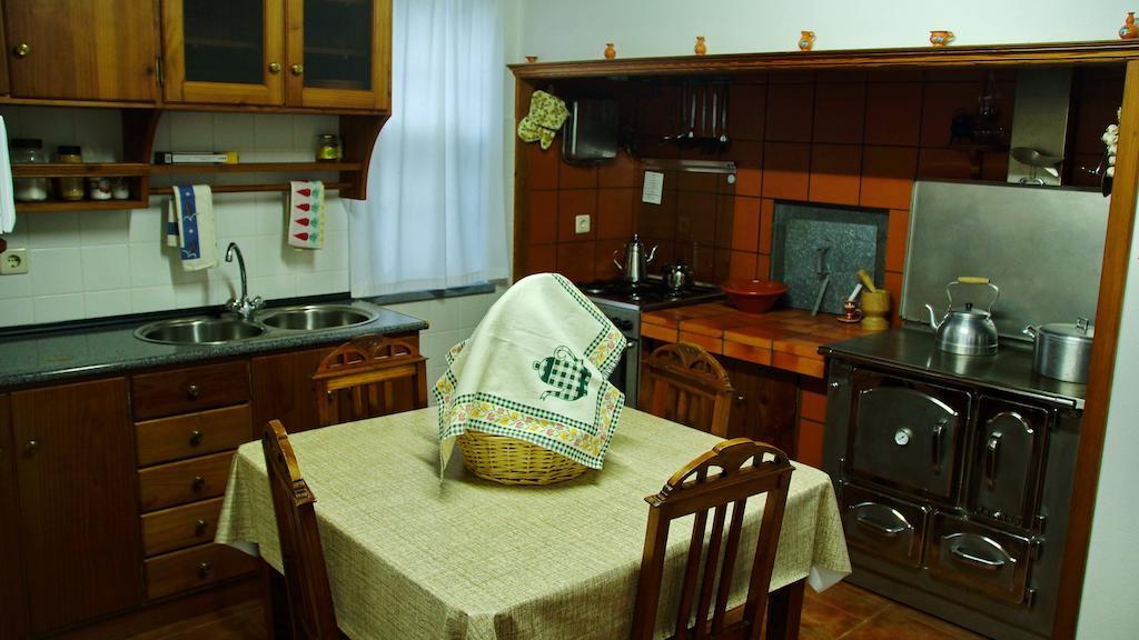 Casa Do Avo Faidoca Villa Calheta de Nesquim Room photo